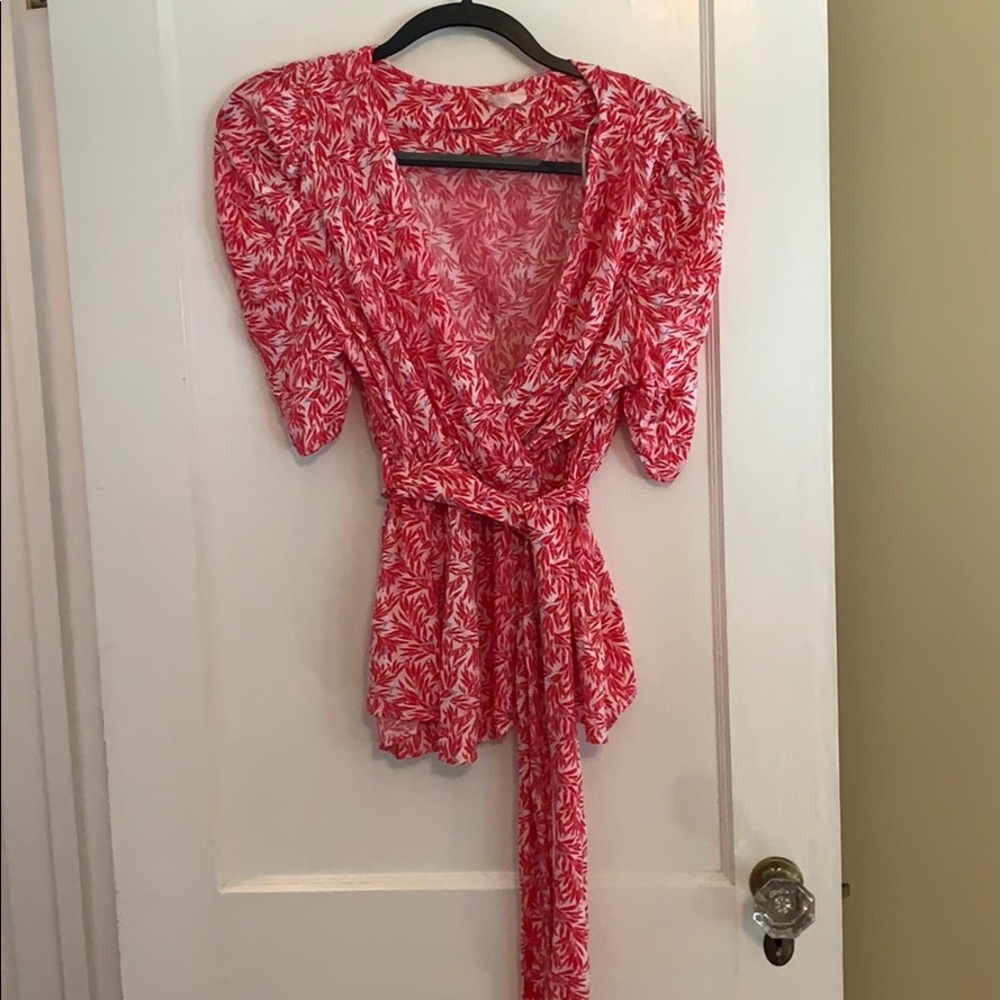 link and white blouse